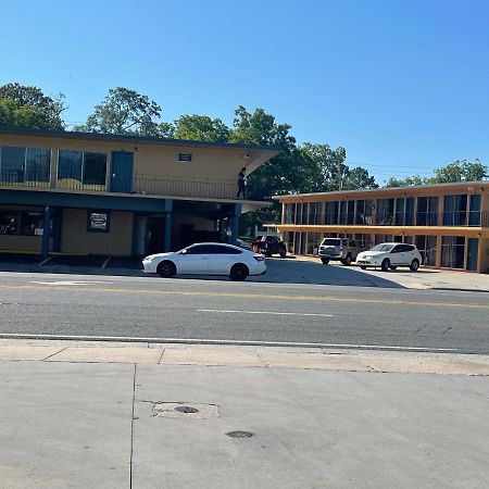 Royal Inn Live Oak Exterior foto