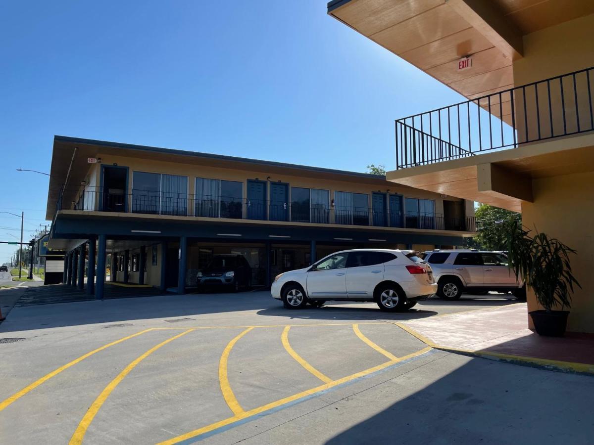 Royal Inn Live Oak Exterior foto